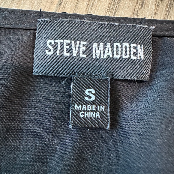 Steve Madden Black Balloon Sleeve Blouse Size Small - Picture 3 of 10